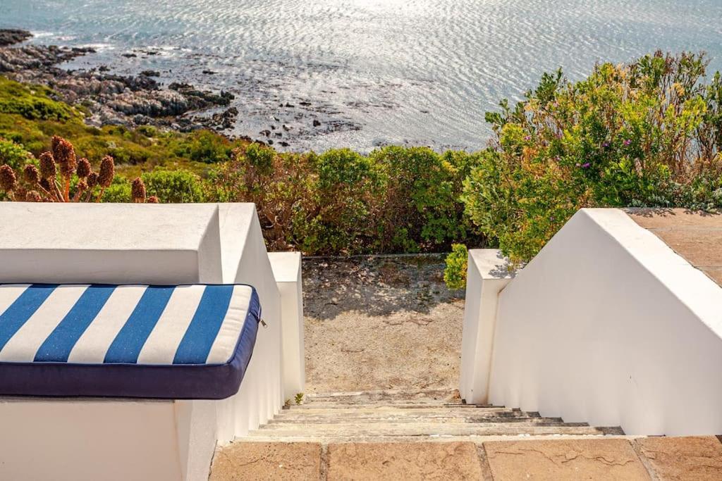 La Petite Baleine Oceanfront Luxury Villa De Kelders Exterior photo