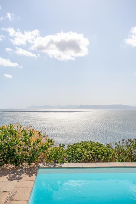 La Petite Baleine Oceanfront Luxury Villa De Kelders Exterior photo