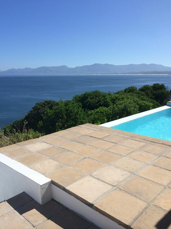 La Petite Baleine Oceanfront Luxury Villa De Kelders Exterior photo