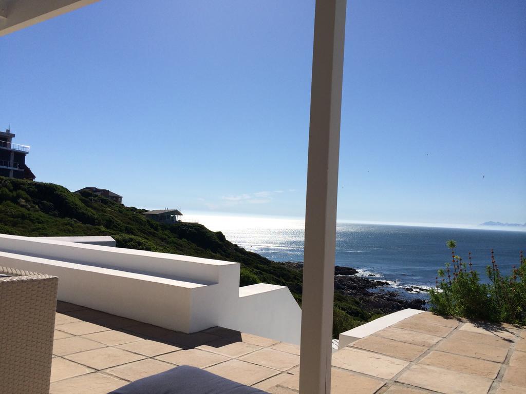 La Petite Baleine Oceanfront Luxury Villa De Kelders Exterior photo