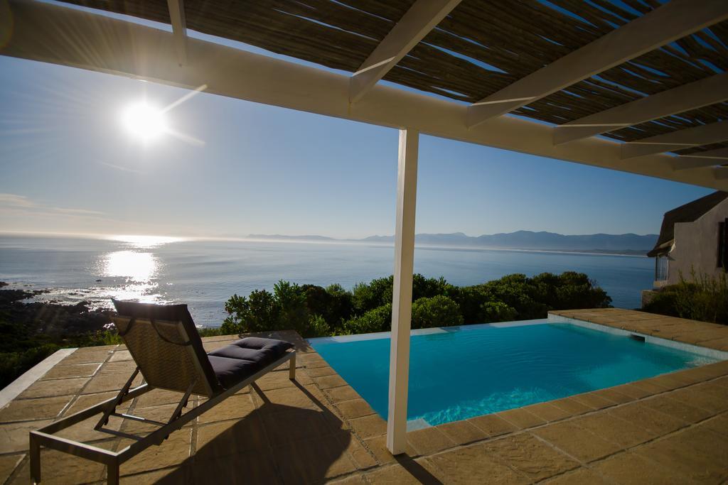 La Petite Baleine Oceanfront Luxury Villa De Kelders Exterior photo