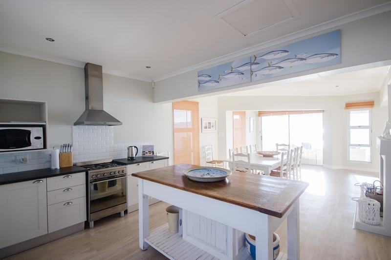 La Petite Baleine Oceanfront Luxury Villa De Kelders Exterior photo
